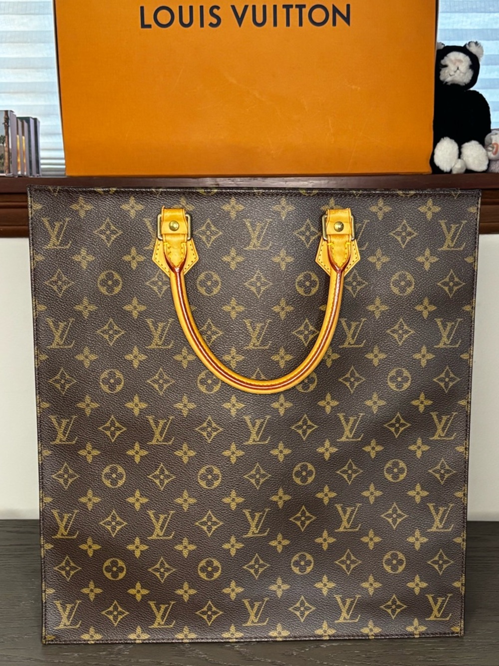 Louis Vuitton Sac Plat Monogram Vintage Tote w/ Dust Bag & COA Authentic - Picture 4 of 9